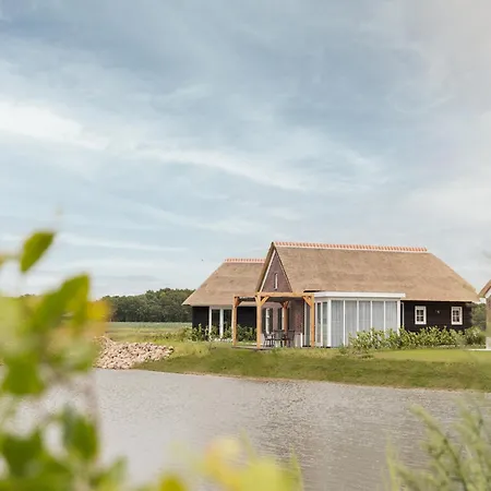 De Luxe With Dishwasher Surrounded By Villa Someren