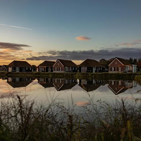 De Luxe With Dishwasher Surrounded By Villa *
