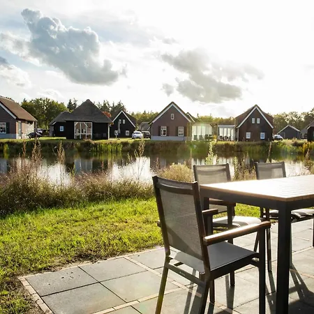 De Luxe With Dishwasher Surrounded By Someren